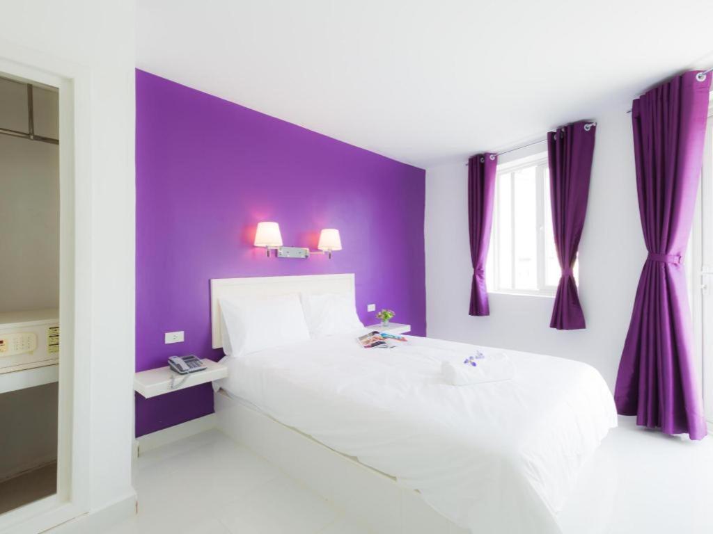 Hotel Zing Phnom Penh Exterior foto