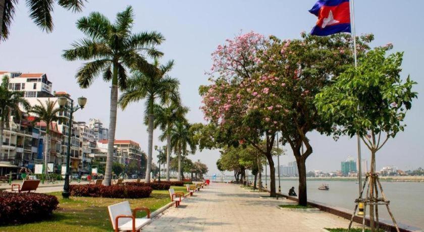 Hotel Zing Phnom Penh Exterior foto